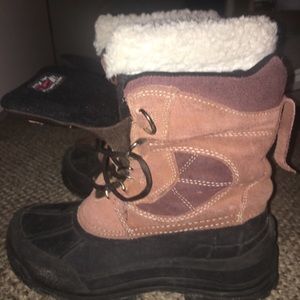 Weatherproof boots